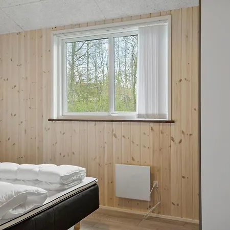 בית נופש 4 Bedroom In