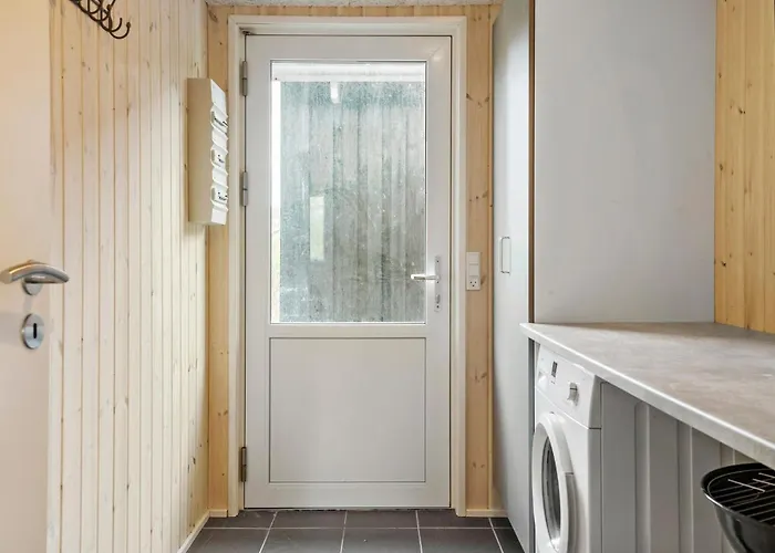 4 Bedroom In *